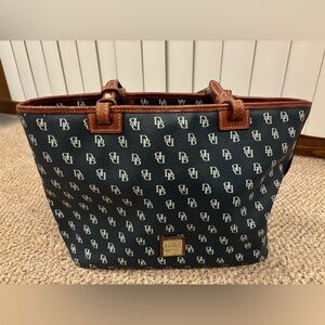 Dooney & Burke  hand bag